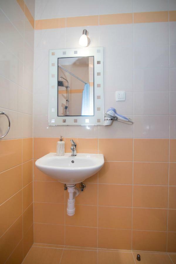 Rooms Marijana Čaporice Kültér fotó